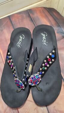 Grazie Black Multicolor Rhinestone Studded Flip Flop Sandals Size 10